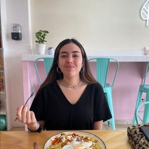 Meet your Posher, Salma